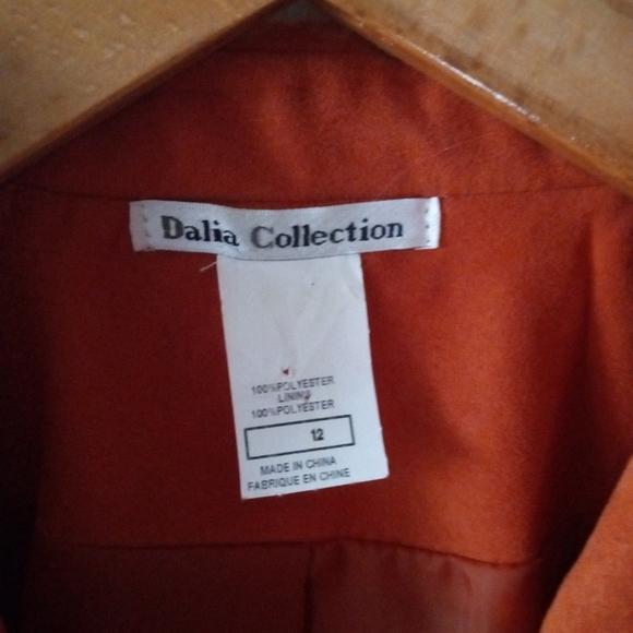 🧡🍊 Orange Women's Blazer | Dalia Collection | Size 12 | Velvet/Suede Texture - Picture 4 of 9